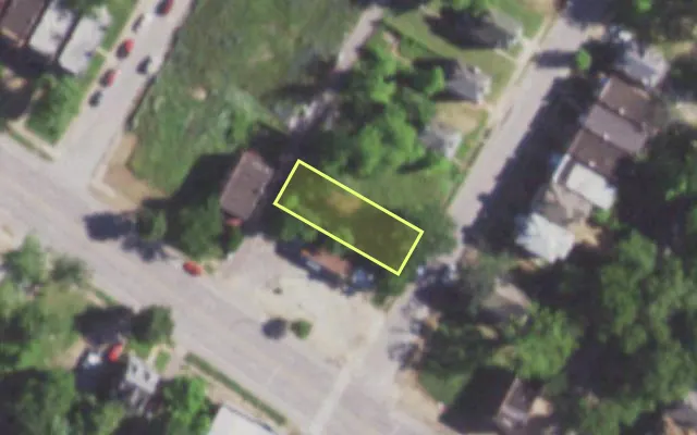 Aerial view of 1307 BLACKSTONE AV — vacant lot, St. Louis with approximate parcel outline