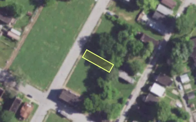 Aerial view of 4140 GROVE ST — vacant lot, St. Louis with approximate parcel outline
