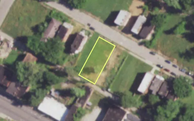 Aerial view of 4256 W ALDINE AV — vacant lot, St. Louis with approximate parcel outline