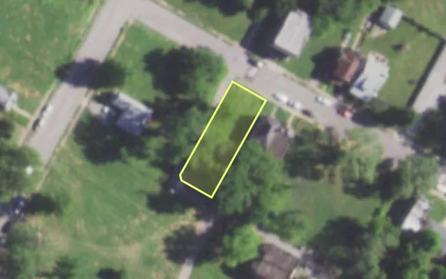 Aerial view of 5376 NORTHLAND AV — vacant lot, St. Louis with approximate parcel outline