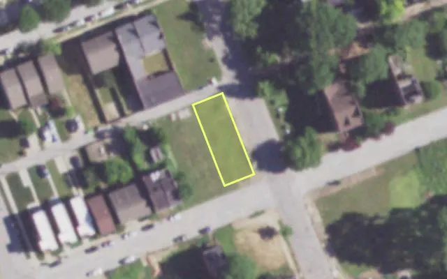 Aerial view of 1301 MONROE ST — vacant lot, St. Louis with approximate parcel outline
