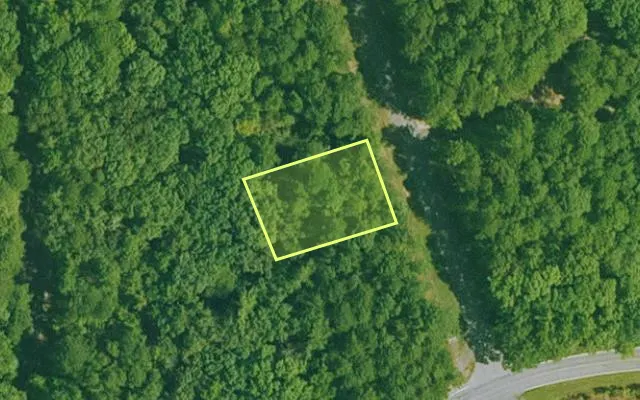 Aerial view of GARLAND County parcel 69870 — Arkansas post-auction with approximate parcel outline