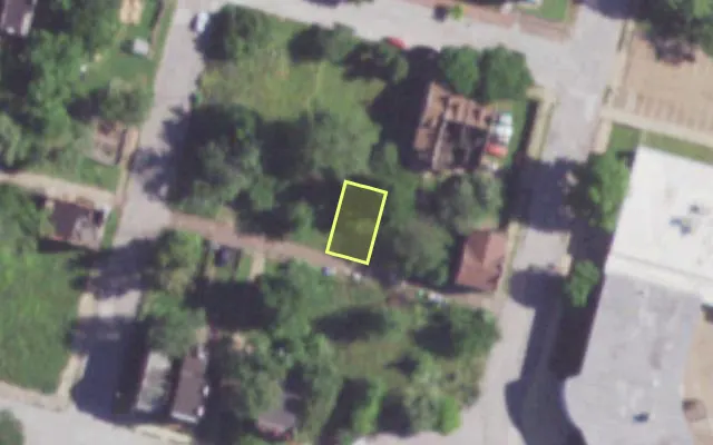 Aerial view of 1210 R HEBERT ST — vacant lot, St. Louis with approximate parcel outline