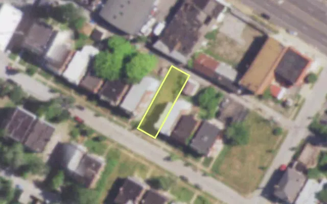 Aerial view of 5219 PALM ST — vacant lot, St. Louis with approximate parcel outline