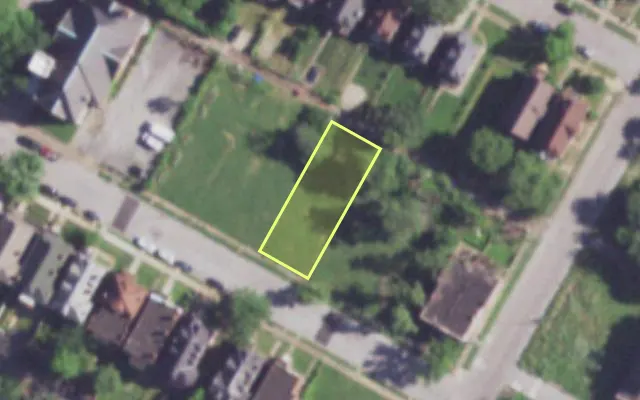 Aerial view of 2917 GREER AV — vacant lot, St. Louis with approximate parcel outline