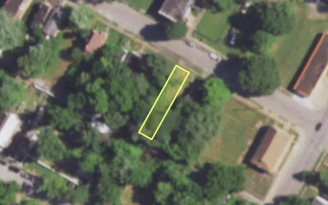 Aerial view of 4422 KENNERLY AV — vacant lot, St. Louis with approximate parcel outline