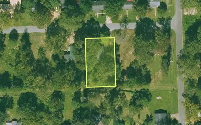 Aerial view of ASHLEY County parcel 706-01792-000 — Arkansas post-auction with approximate parcel outline