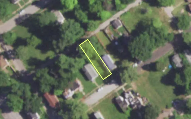 Aerial view of 5517 ALCOTT AV — vacant lot, St. Louis with approximate parcel outline