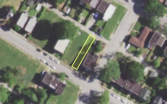 Aerial view of 5905 HIGHLAND AV — vacant lot, St. Louis with approximate parcel outline