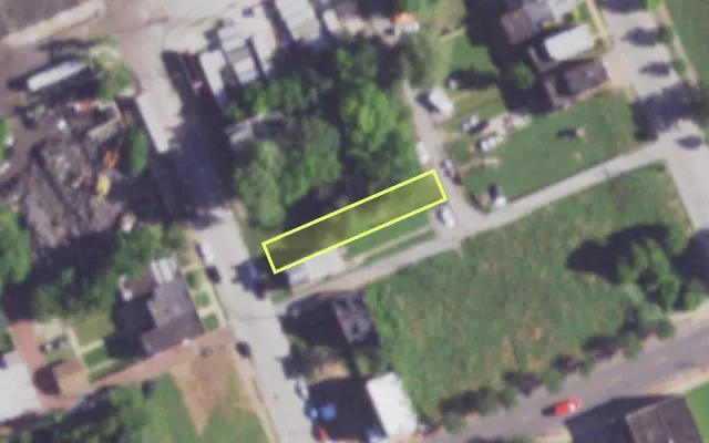 Aerial view of 3716 N 21ST ST — vacant lot, St. Louis with approximate parcel outline