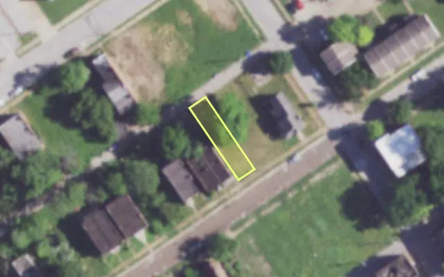 Aerial view of 2111 OBEAR AV — vacant lot, St. Louis with approximate parcel outline