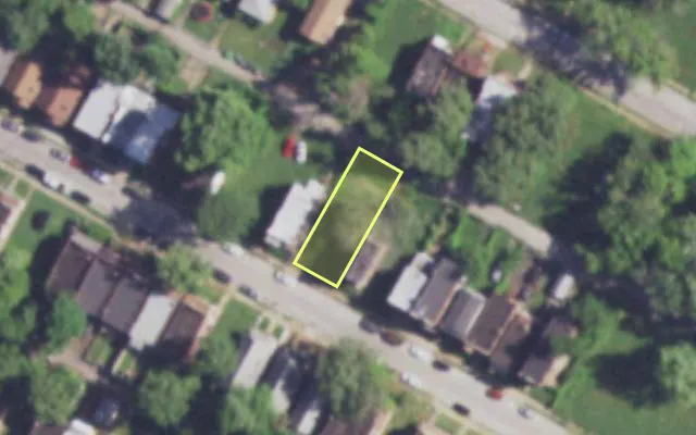 Aerial view of 4465 PENROSE ST — vacant lot, St. Louis with approximate parcel outline