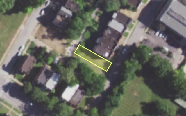 Aerial view of 1319 MONTCLAIR AV — vacant lot, St. Louis with approximate parcel outline