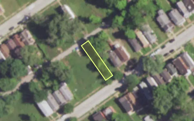 Aerial view of 5035 CLAXTON AV — vacant lot, St. Louis with approximate parcel outline