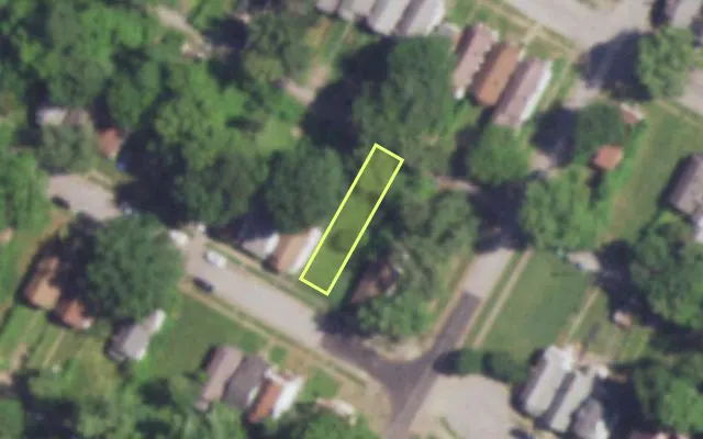 Aerial view of 6009 EMMA AV — vacant lot, St. Louis with approximate parcel outline