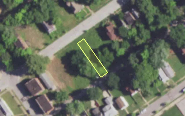 Aerial view of 5320 GERALDINE AV — vacant lot, St. Louis with approximate parcel outline