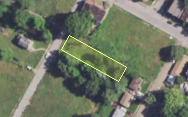 Aerial view of 3134 VINE GROVE AV — vacant lot, St. Louis with approximate parcel outline