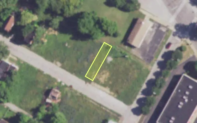 Aerial view of 3715 EVANS AV — vacant lot, St. Louis with approximate parcel outline
