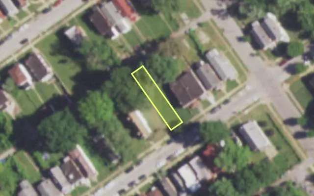 Aerial view of 5087 CLAXTON AV — vacant lot, St. Louis with approximate parcel outline