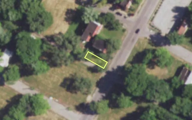 Aerial view of 1815 N NEWSTEAD AV — vacant lot, St. Louis with approximate parcel outline