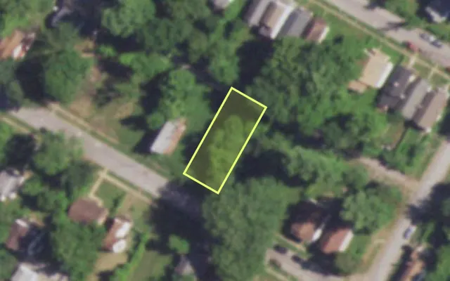 Aerial view of 6023 GARESCHE AV — vacant lot, St. Louis with approximate parcel outline