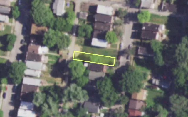 Aerial view of 4231 CALIFORNIA AV — vacant lot, St. Louis with approximate parcel outline