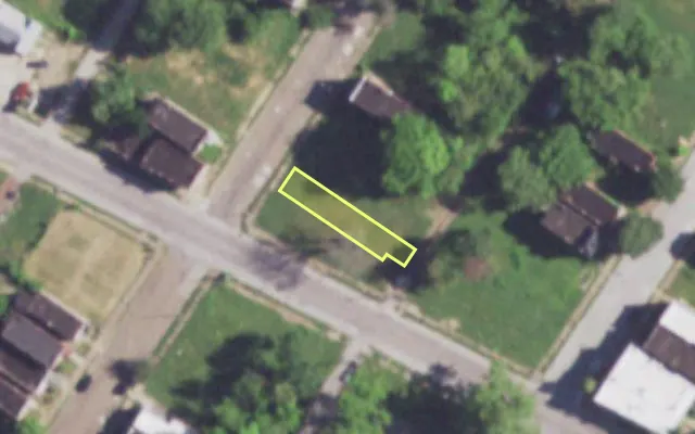 Aerial view of 4302 COLLEGE AV — vacant lot, St. Louis with approximate parcel outline