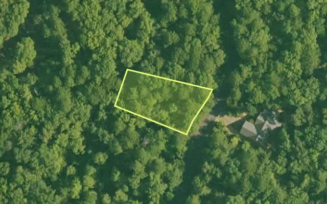 Aerial view of SALINE County parcel 516-00186-000 — Arkansas post-auction with approximate parcel outline