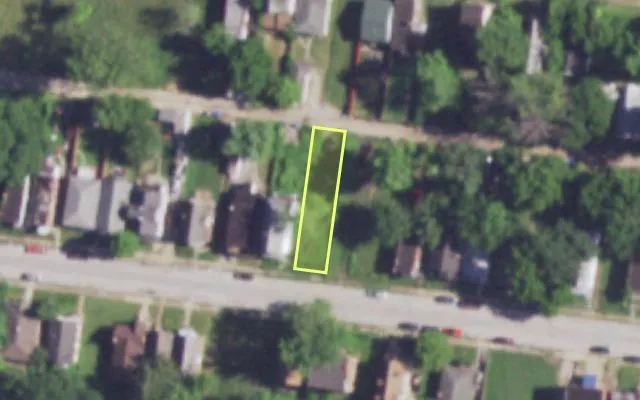 Aerial view of 925 CANAAN AV — vacant lot, St. Louis with approximate parcel outline