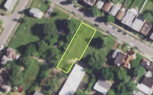 Aerial view of 4536 SAN FRANCISCO AV — vacant lot, St. Louis with approximate parcel outline
