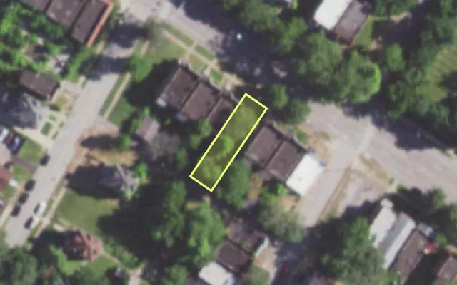 Aerial view of 5584 PAGE BLVD — vacant lot, St. Louis with approximate parcel outline