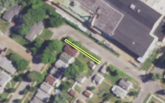 Aerial view of 3898 OSCEOLA ST — vacant lot, St. Louis with approximate parcel outline