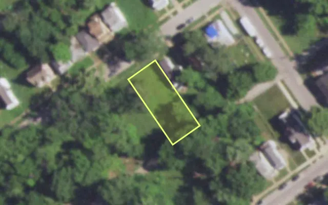 Aerial view of 5046 PLOVER AV — vacant lot, St. Louis with approximate parcel outline