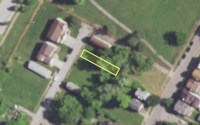 Aerial view of 4234 AUBERT AV — vacant lot, St. Louis with approximate parcel outline