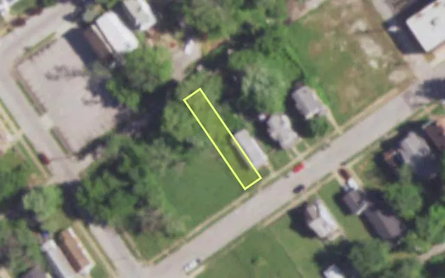 Aerial view of 5517 ROBIN AV — vacant lot, St. Louis with approximate parcel outline
