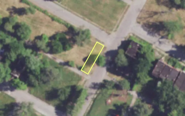 Aerial view of 3800 KENNERLY AV — vacant lot, St. Louis with approximate parcel outline