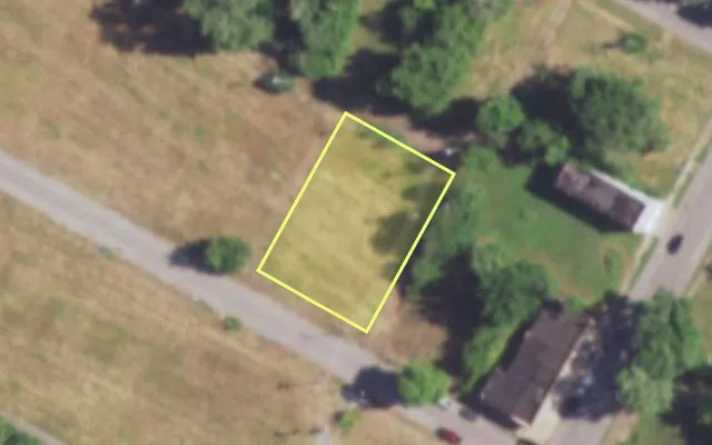 Aerial view of 4521 KENNERLY AV — vacant lot, St. Louis with approximate parcel outline