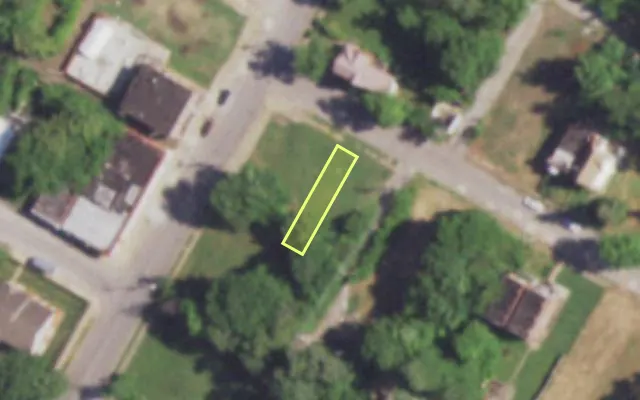Aerial view of 4658 KENNERLY AV — vacant lot, St. Louis with approximate parcel outline