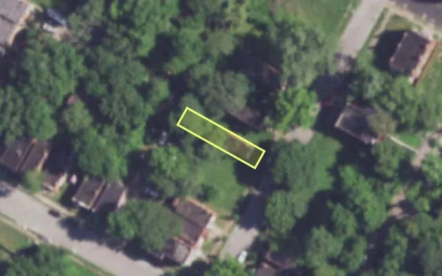 Aerial view of 4117 CLARENCE AV — vacant lot, St. Louis with approximate parcel outline