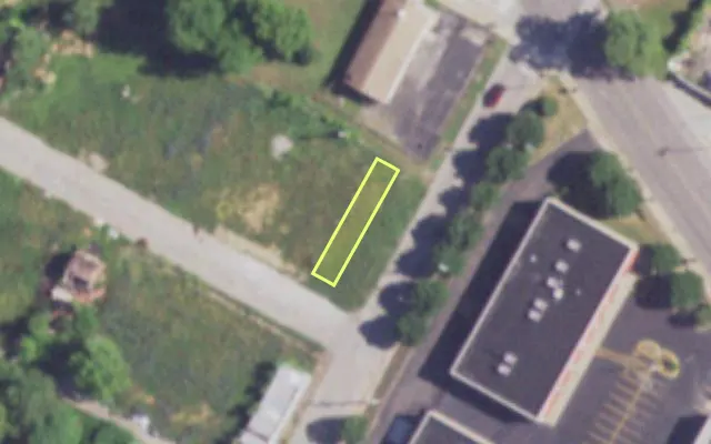 Aerial view of 3703 EVANS AV — vacant lot, St. Louis with approximate parcel outline