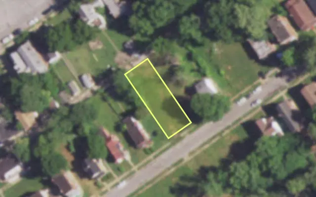 Aerial view of 5431 ORIOLE AV — vacant lot, St. Louis with approximate parcel outline