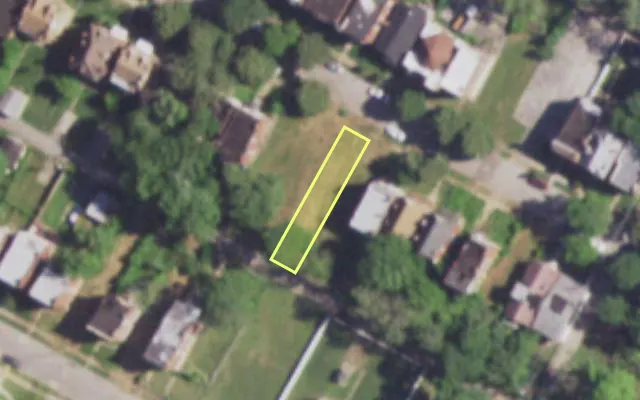 Aerial view of 4438 ELMBANK AV — vacant lot, St. Louis with approximate parcel outline