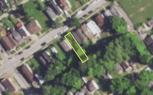 Aerial view of 5520 BEACON AV — vacant lot, St. Louis with approximate parcel outline