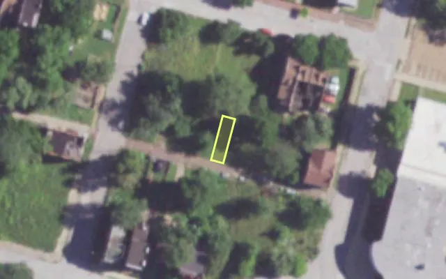 Aerial view of 1214 R HEBERT ST — vacant lot, St. Louis with approximate parcel outline