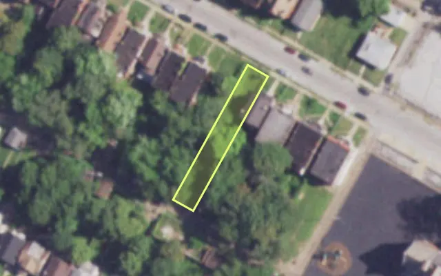 Aerial view of 4450 MARGARETTA AV — vacant lot, St. Louis with approximate parcel outline