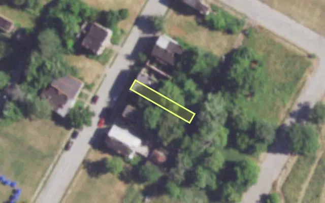 Aerial view of 1904 COLEMAN ST — vacant lot, St. Louis with approximate parcel outline