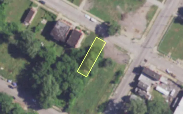 Aerial view of 3912 NORTH MARKET ST — vacant lot, St. Louis with approximate parcel outline