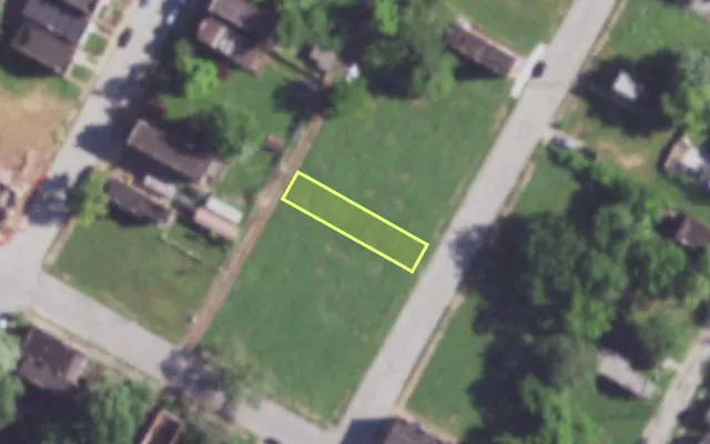 Aerial view of 4141 GROVE ST — vacant lot, St. Louis with approximate parcel outline