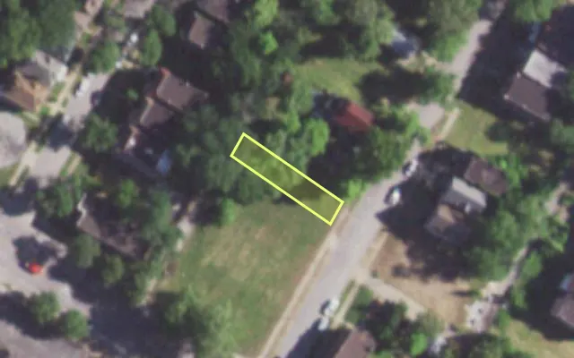 Aerial view of 1317 CLARA AV — vacant lot, St. Louis with approximate parcel outline
