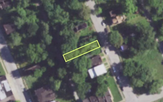 Aerial view of 4321 N 19TH ST — vacant lot, St. Louis with approximate parcel outline